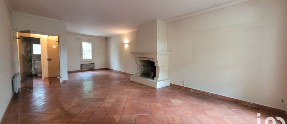 Maison 5 pièces de 160 m² à Carpentras (84200)