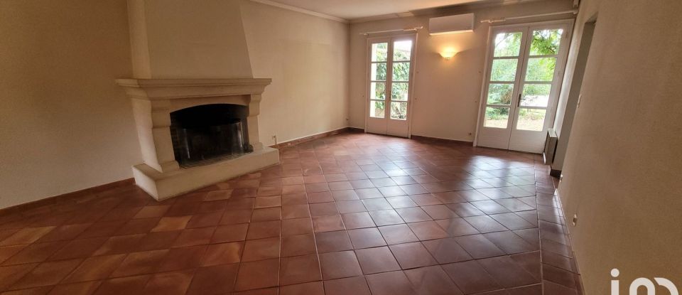 Maison 5 pièces de 160 m² à Carpentras (84200)