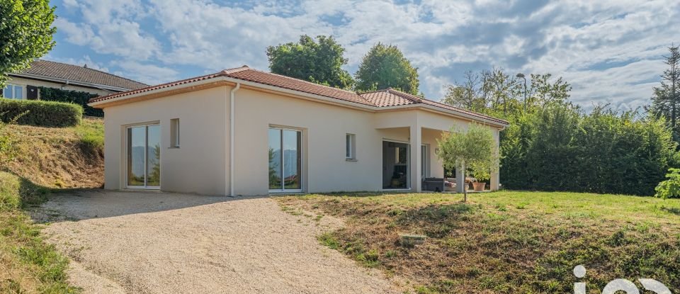 Maison 4 pièces de 92 m² à Vatilieu (38470)