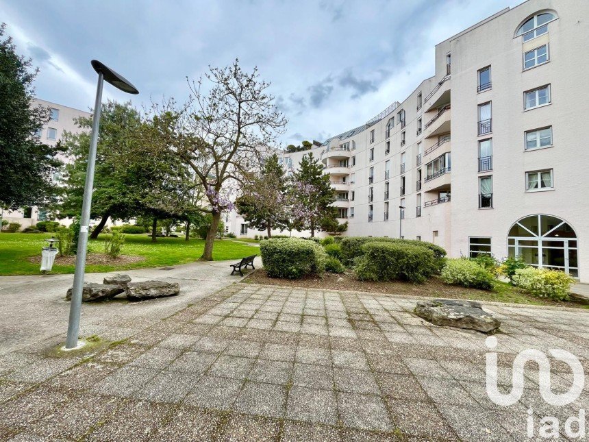 Appartement 4 pièces de 82 m² à Ermont (95120)