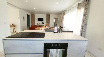 House 5 rooms of 127 m² in Châtellerault (86100)