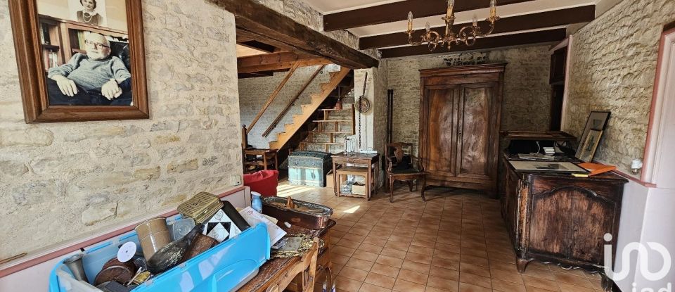 House 10 rooms of 222 m² in Virson (17290)