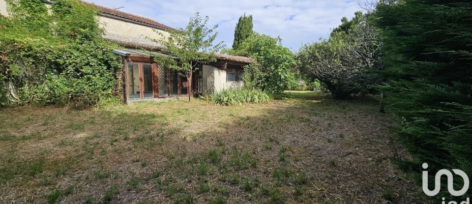 House 10 rooms of 222 m² in Virson (17290)