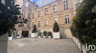 Apartment 2 rooms of 76 m² in Paris (75008)