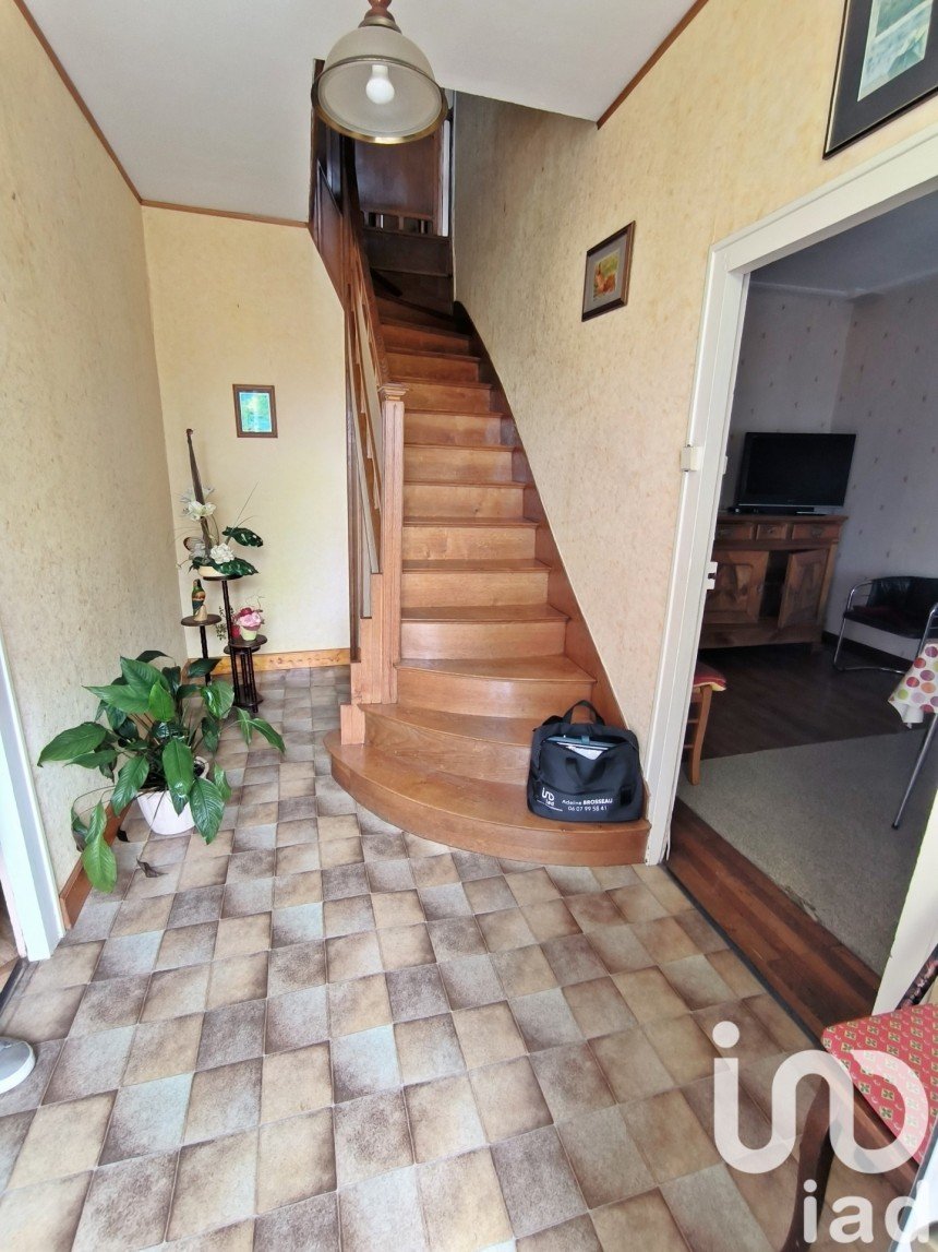 Maison 5 pièces de 103 m² à Montournais (85700)