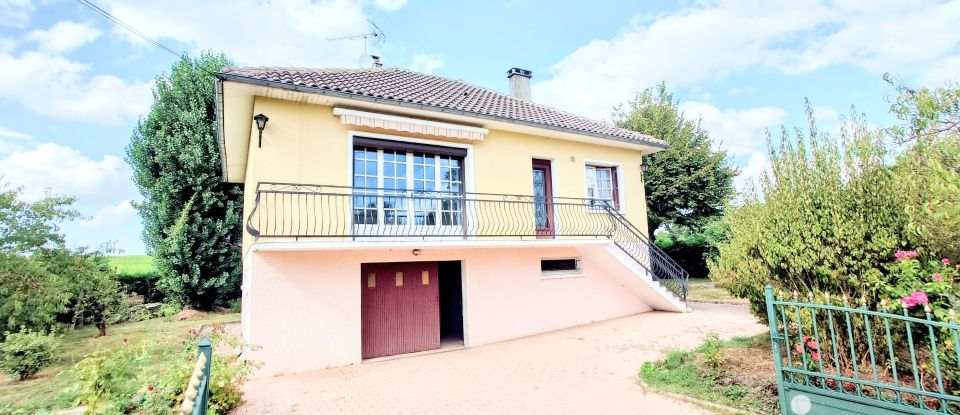 House 4 rooms of 72 m² in Chabrac (16150)