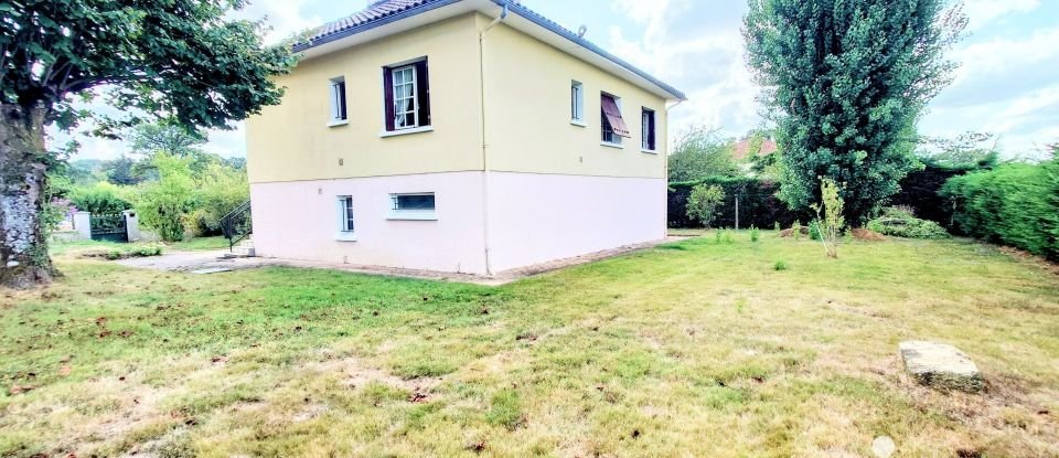 House 4 rooms of 72 m² in Chabrac (16150)