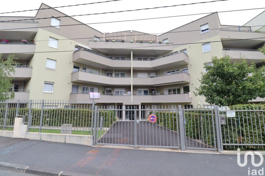 Apartment 3 rooms of 62 m² in Clermont-Ferrand (63100)