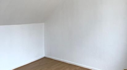 Maison 2 pièces de 80 m² à Saint-Quentin (02100)