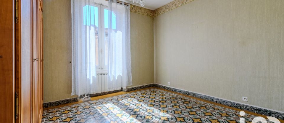 Maison de ville 4 pièces de 105 m² à Nîmes (30900)