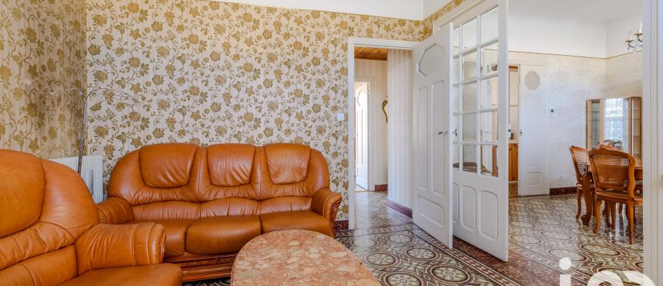 Maison de ville 4 pièces de 105 m² à Nîmes (30900)