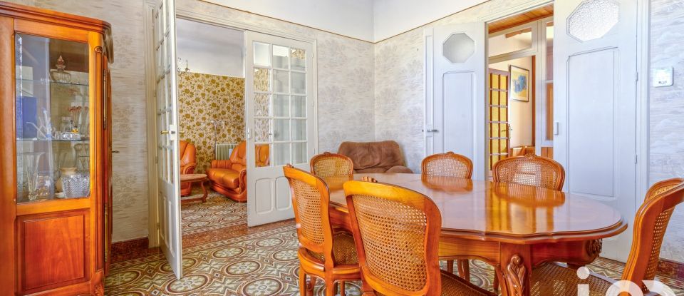 Maison de ville 4 pièces de 105 m² à Nîmes (30900)