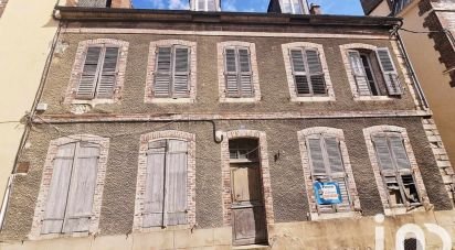 Building in Joigny (89300) of 230 m²