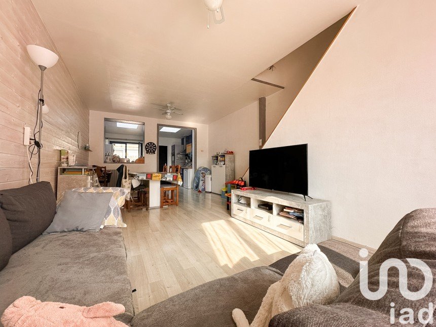 Maison 6 pièces de 108 m² à Saint-Quentin (02100)