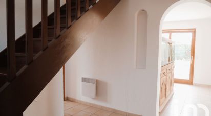 Maison traditionnelle 5 pièces de 138 m² à Aussevielle (64230)