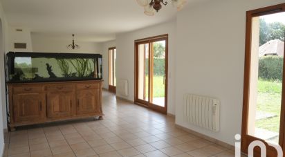 Maison traditionnelle 5 pièces de 138 m² à Aussevielle (64230)