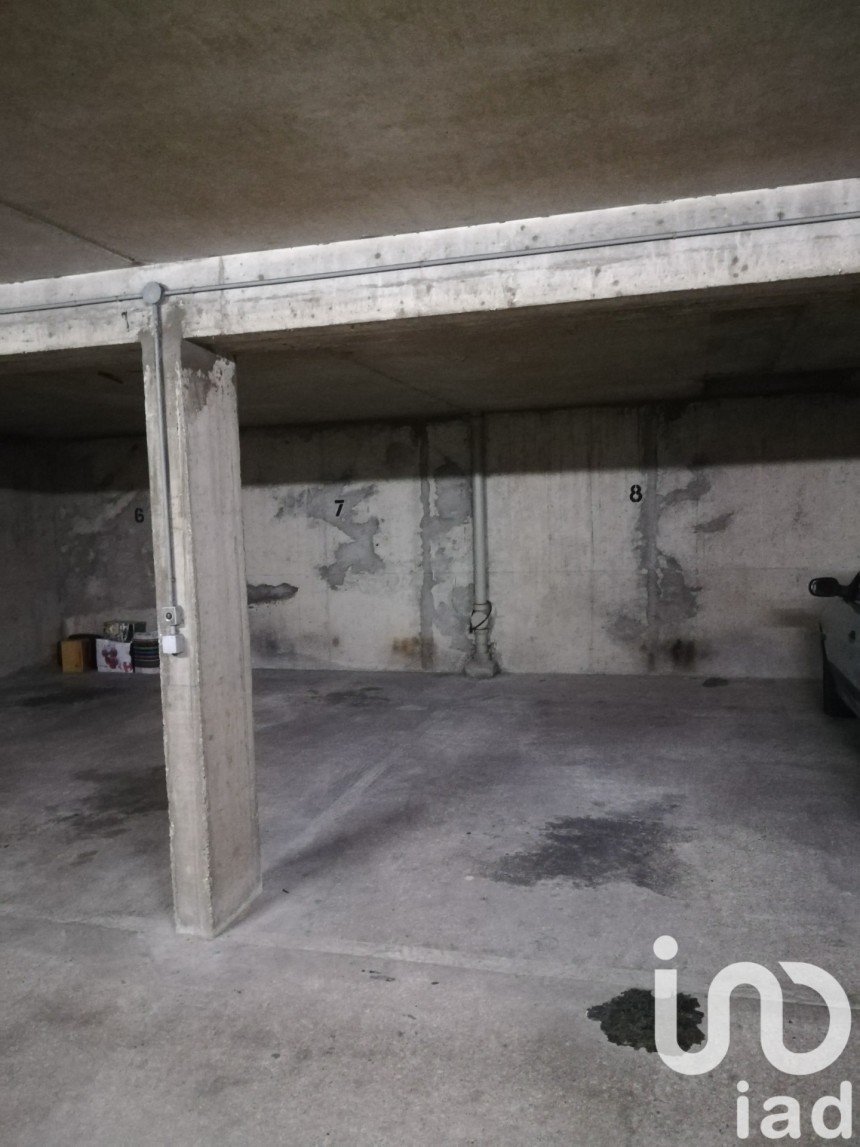 Parking/garage/box de 10 m² à Fontenay-aux-Roses (92260)