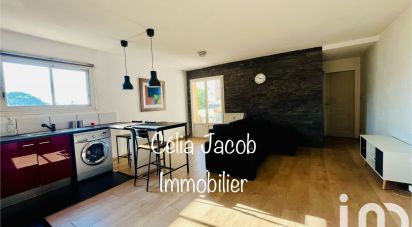 Appartement 3 pièces de 65 m² à Toulon (83200)