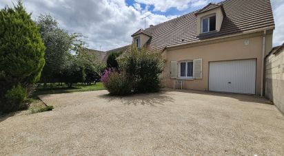 House 6 rooms of 144 m² in Villiers-en-Bière (77190)