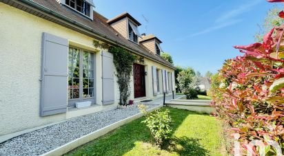 House 6 rooms of 160 m² in Orcemont (78125)