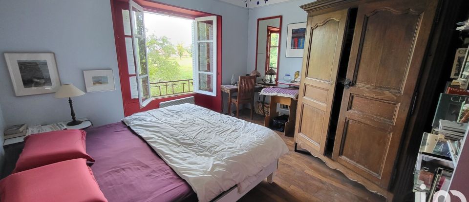 Maison 6 pièces de 147 m² à Ahun (23150)