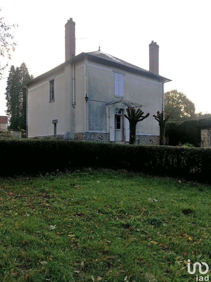 House 7 rooms of 155 m² in Saint-Jouvent (87510)