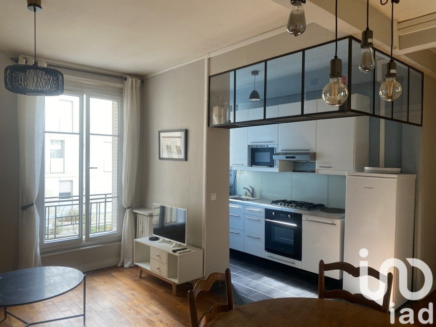 Appartement 2 pièces de 47 m² à Paris (75018)