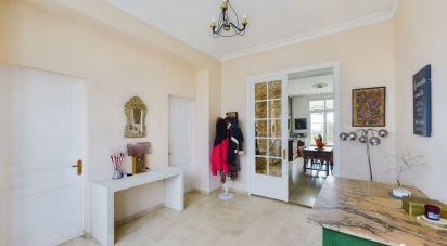 Maison 8 pièces de 471 m² à Saint-Florentin (89600)