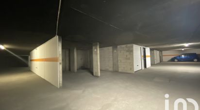 Parking/garage/box de 30 m² à Paris (75010)