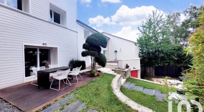 Maison 6 pièces de 210 m² à Saint-Étienne (42100)