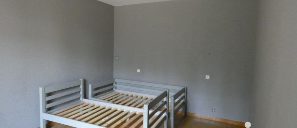 Maison 7 pièces de 169 m² à Grillon (84600)