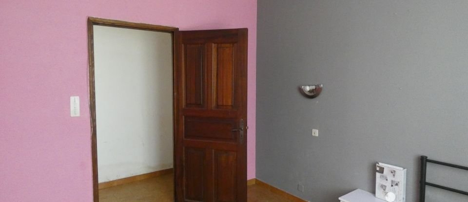 House 7 rooms of 169 m² in Grillon (84600)