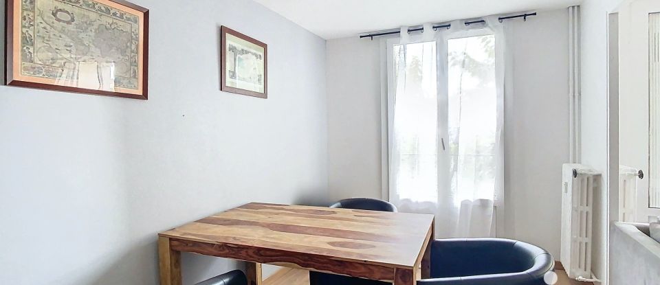 Apartment 5 rooms of 82 m² in Manosque (04100)