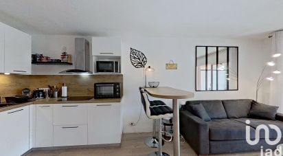 Studio 1 room of 30 m² in Fréjus (83600)