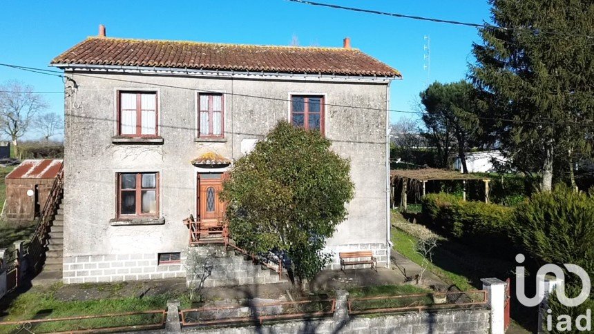 House 5 rooms of 155 m² in La Chapelle-Bertrand (79200)