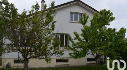 House 6 rooms of 119 m² in Laroche-Saint-Cydroine (89400)