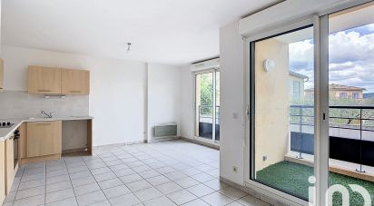 Appartement 2 pièces de 43 m² à Volx (04130)