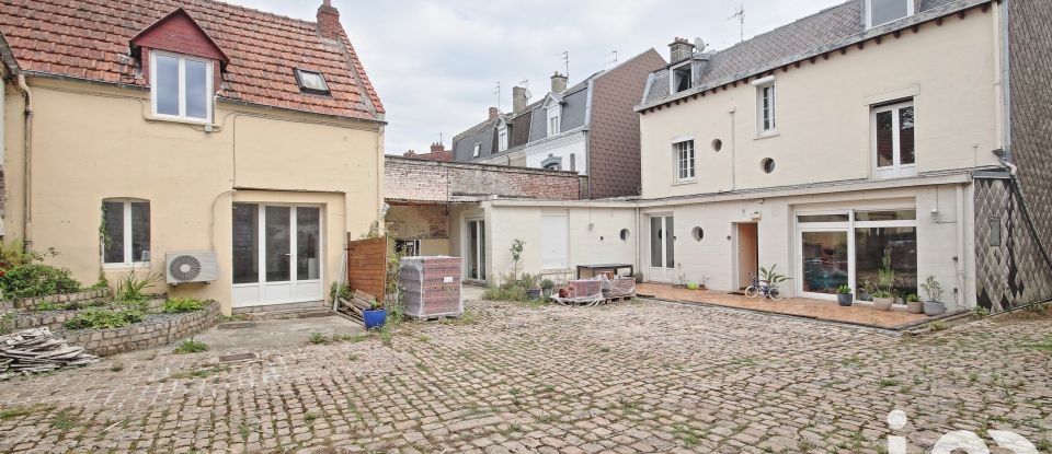 Maison 11 pièces de 330 m² à Arras (62000)