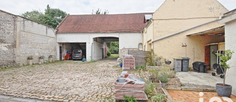 Maison 11 pièces de 330 m² à Arras (62000)