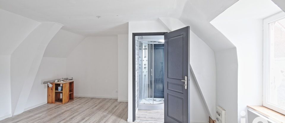 Maison 11 pièces de 330 m² à Arras (62000)