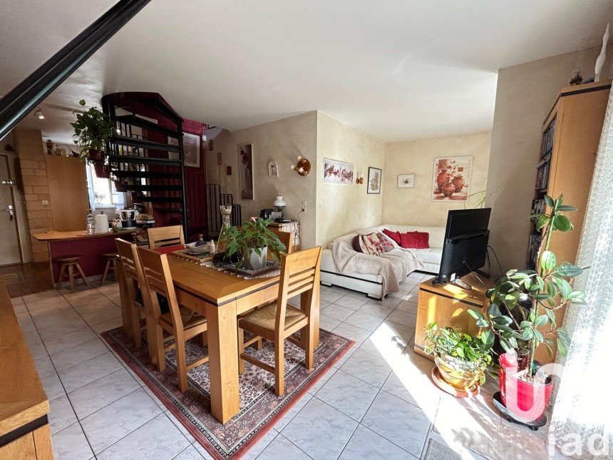 Maison traditionnelle 4 pièces de 83 m² à Bondoufle (91070)