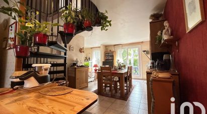 Traditional house 4 rooms of 83 m² in Bondoufle (91070)