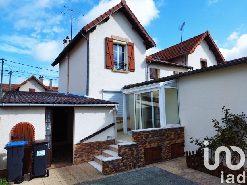 House 4 rooms of 84 m² in Nanteuil-lès-Meaux (77100)