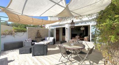 House 5 rooms of 90 m² in Carqueiranne (83320)