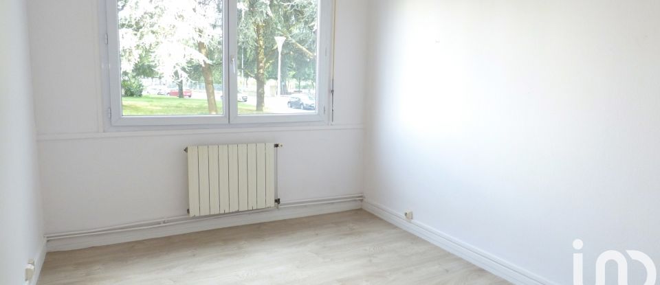 Apartment 4 rooms of 77 m² in Nantes (44200)