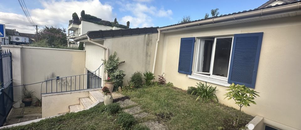 House 4 rooms of 69 m² in Saint-Maur-des-Fossés (94210)