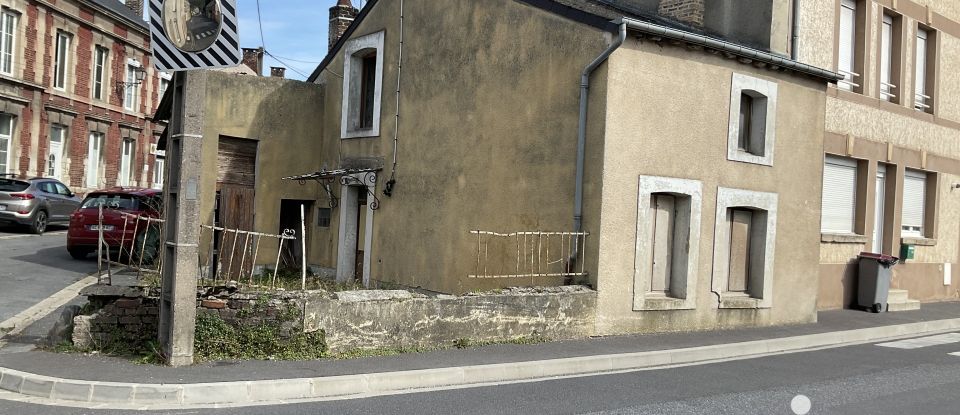 Maison 4 pièces de 42 m² à Bogny-sur-Meuse (08120)