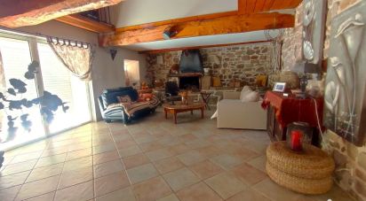 House 4 rooms of 150 m² in Le Muy (83490)