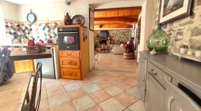 House 4 rooms of 150 m² in Le Muy (83490)