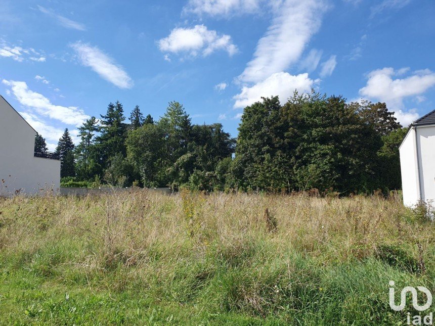 Land of 353 m² in Penchard (77124)